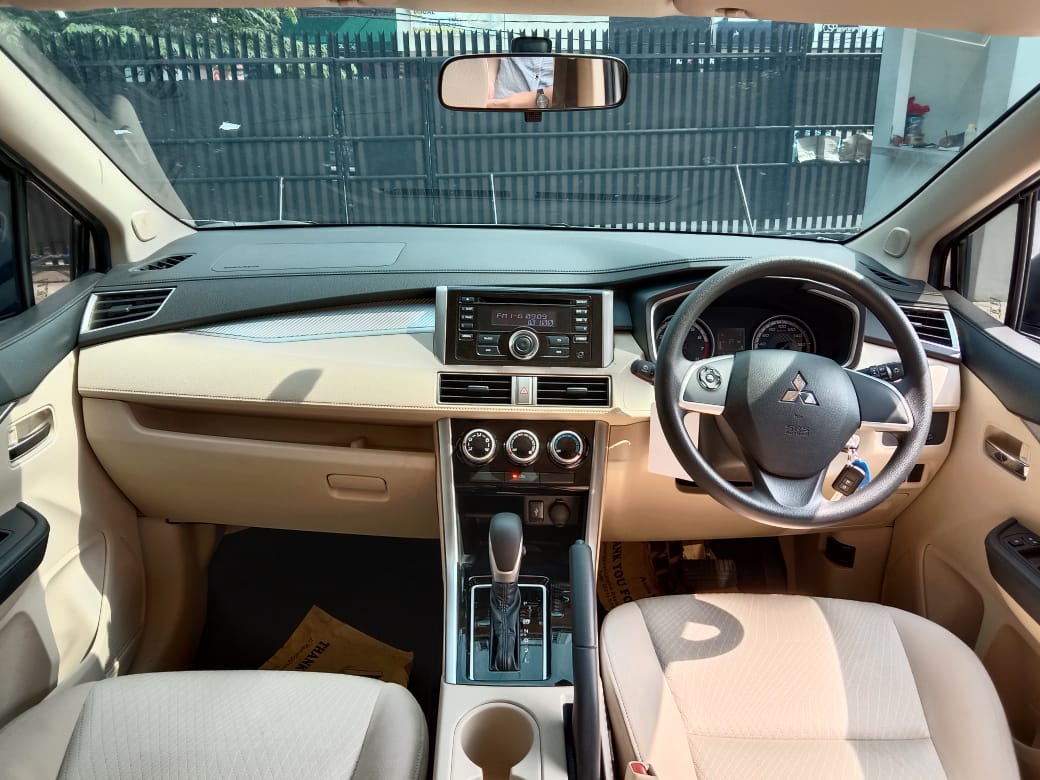 Mobil Mitsubishi Xpander Exceed Automatic 2019