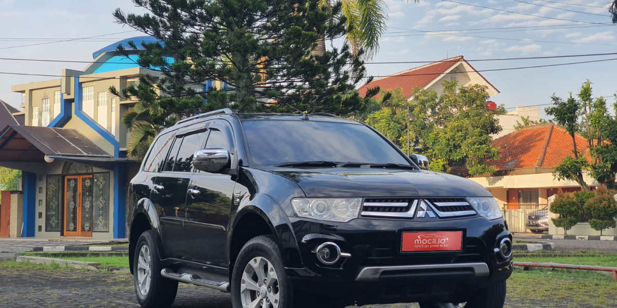 MITSUBISHI PAJERO SPORT 2.4L DAKAR 4x4 AT 2015