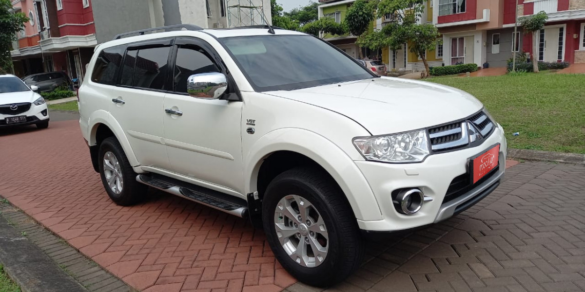 MITSUBISHI PAJERO SPORT 2.4L DAKAR 4x2 AT 2015