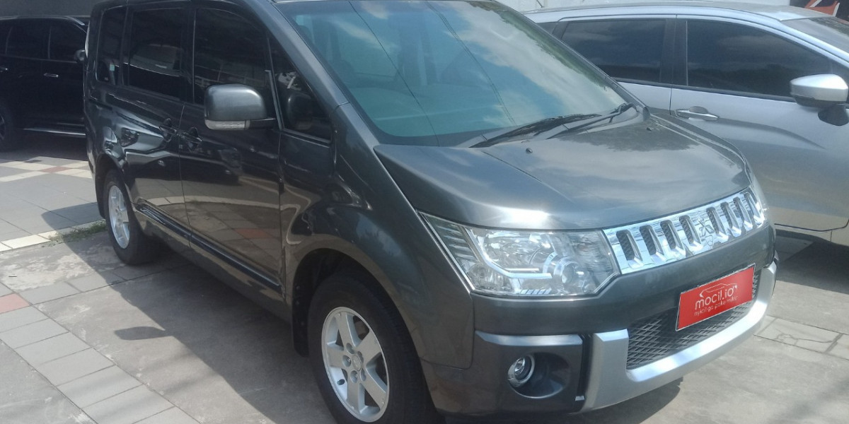MITSUBISHI DELICA 2.0L STANDART AT 2015 (Pemakaian 2017)