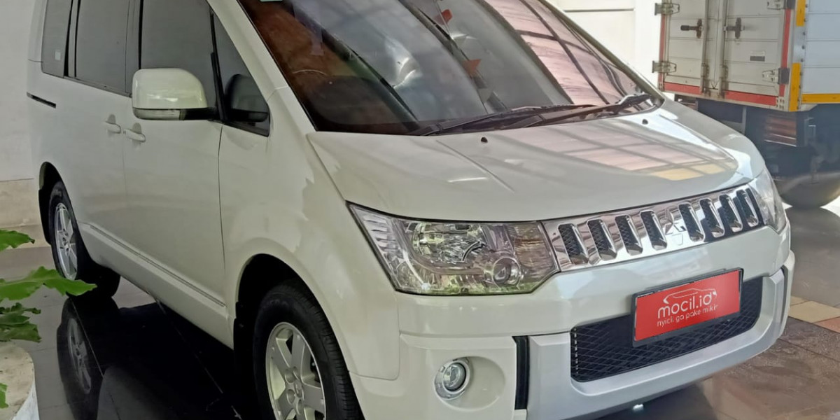 MITSUBISHI DELICA 2.0L STANDART AT 2015