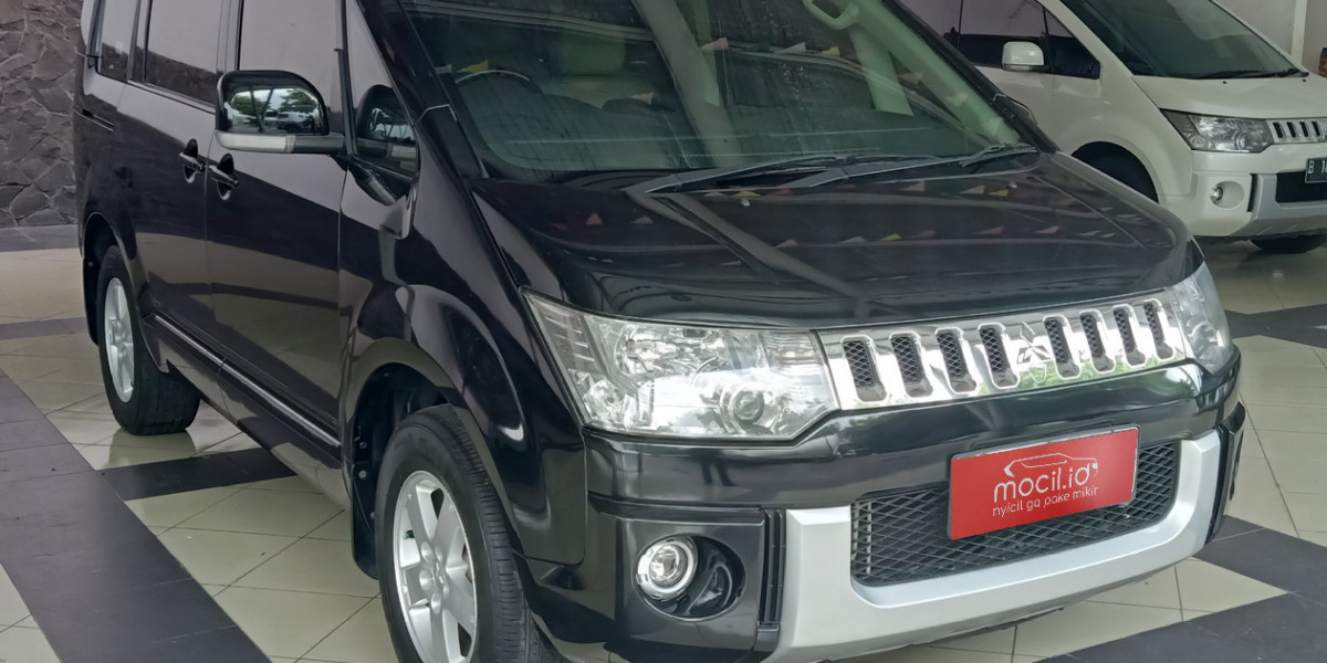 MITSUBISHI DELICA 2.0L STANDART AT 2015