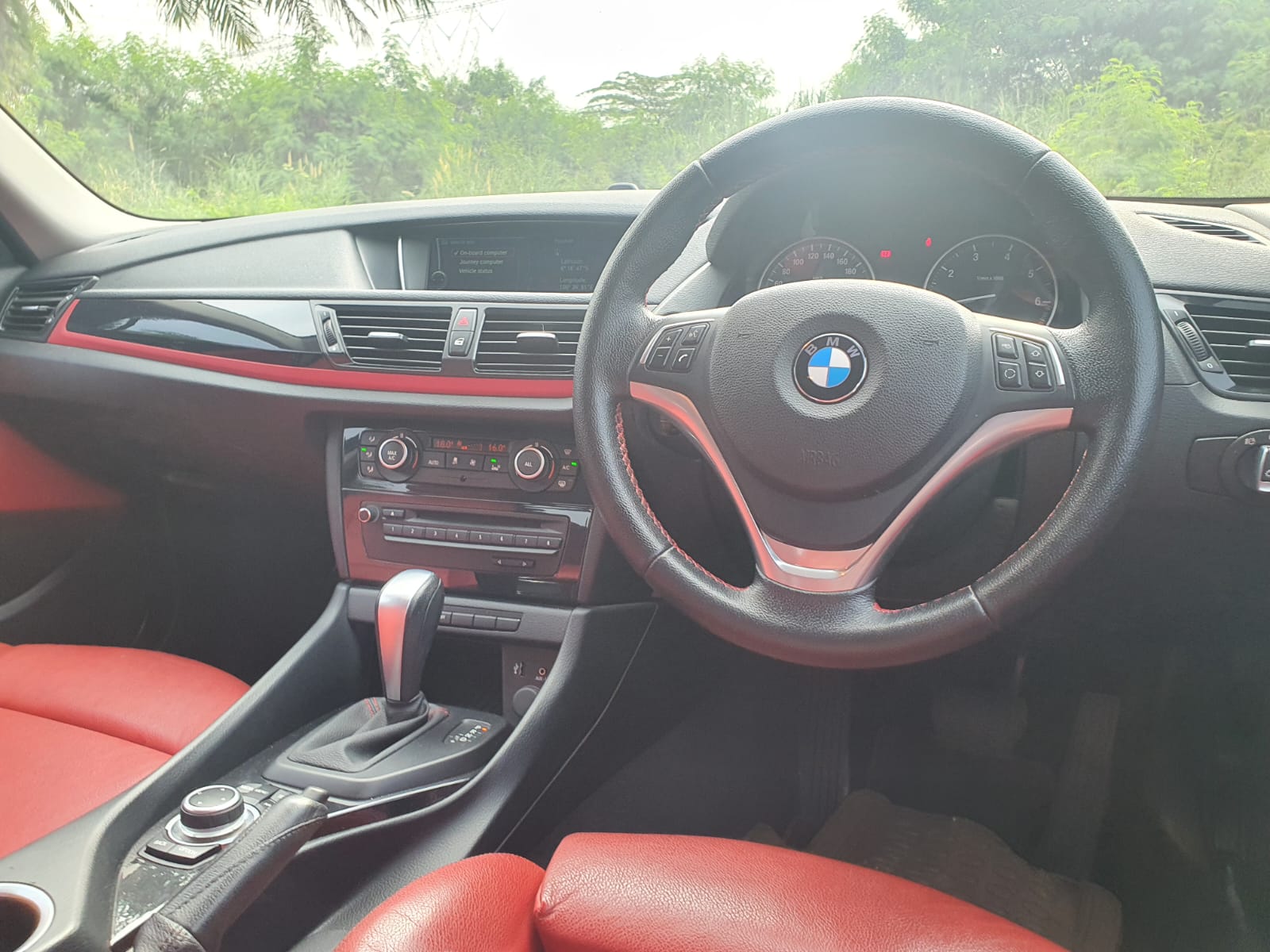 BMW X1 sDRIVE18i AT 2015