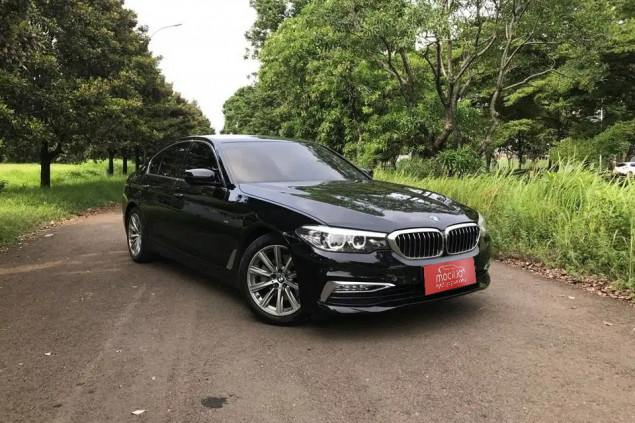 BMW SERIE 5 G30 520i AT 2019