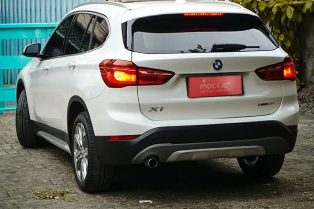 BMW X1 sDRIVE18i xLINE AT 2019