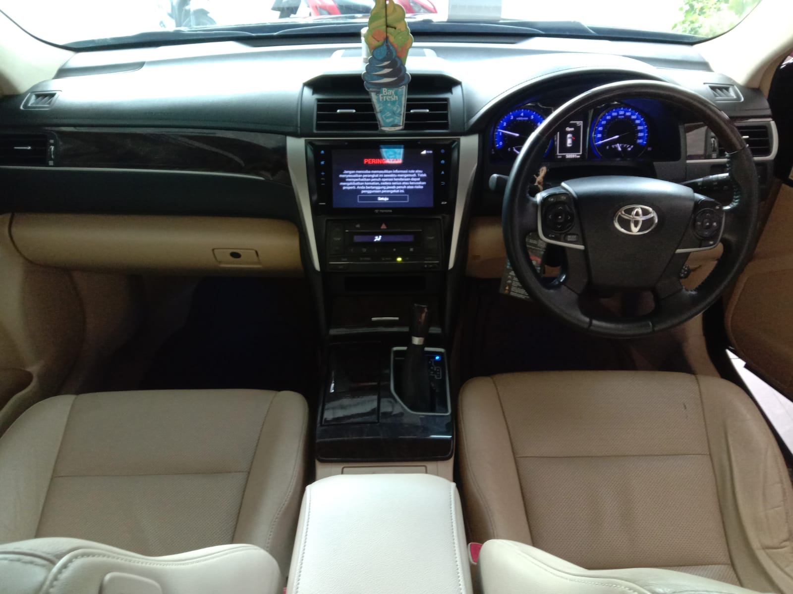 TOYOTA CAMRY 2.5L V AT 2016