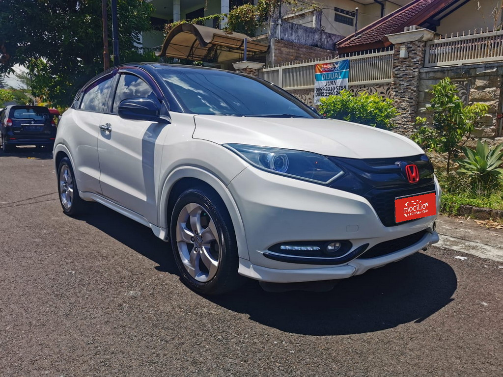 Mobil HONDA HRV E CVT 1.5L AT 2015 Mocil.id