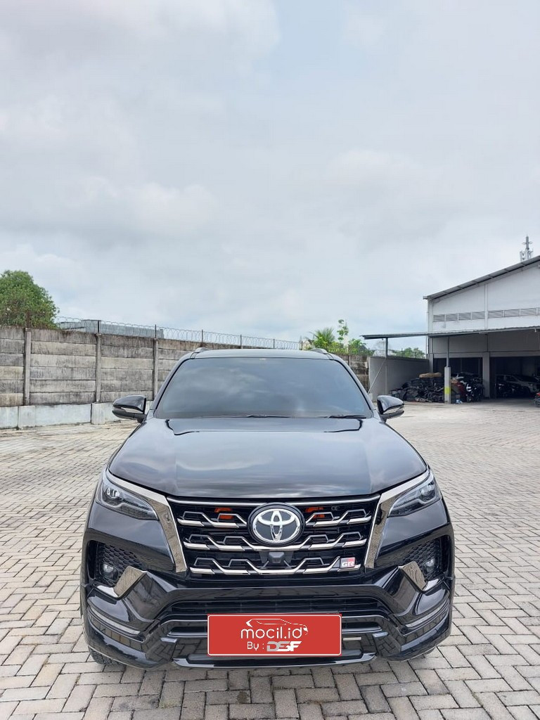 Mobil TOYOTA FORTUNER VRZ GR 2.8L 2022 Mocil.id